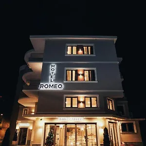 Hotel Romeo, Korce