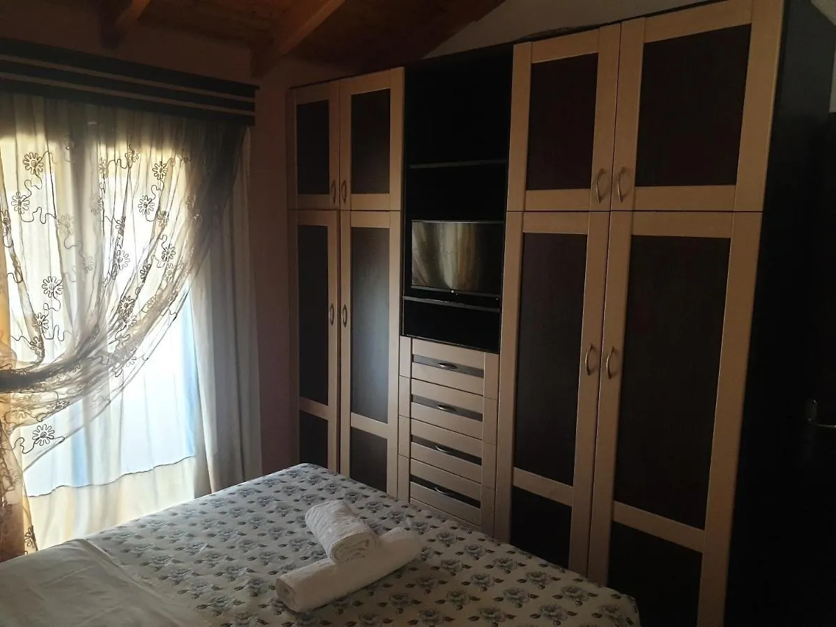 Apartment Rina Саранда