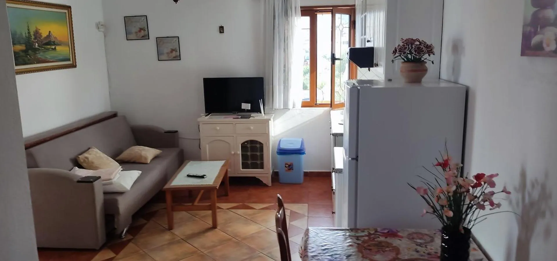 Apartment Rina Саранда